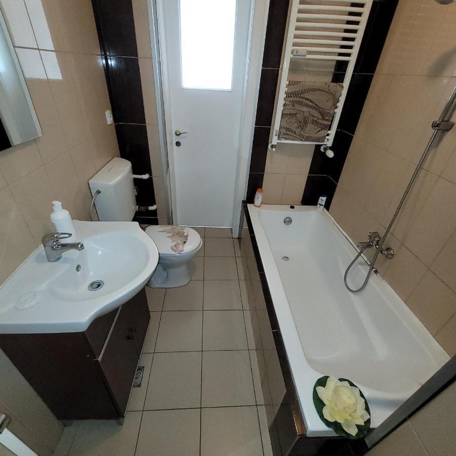 Anastasia Bratianu Apart 24B Beautiful View Self Check From 2 Pm Boekarest Buitenkant foto
