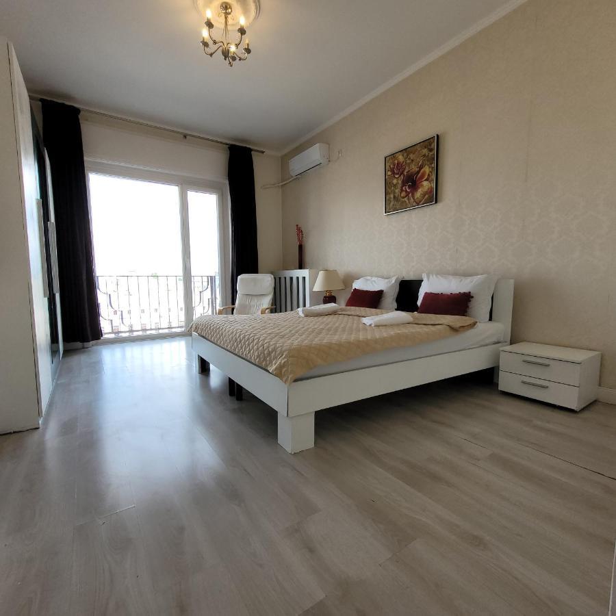 Anastasia Bratianu Apart 24B Beautiful View Self Check From 2 Pm Boekarest Buitenkant foto
